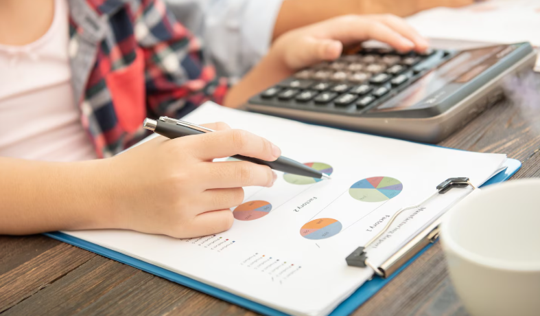 Calculating scores while reviewing charts on a clipboard